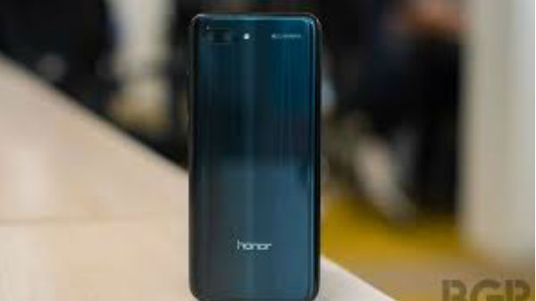 కెమెరా :