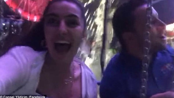 రికార్డు చేసే పనిలో పొరబాటున... 