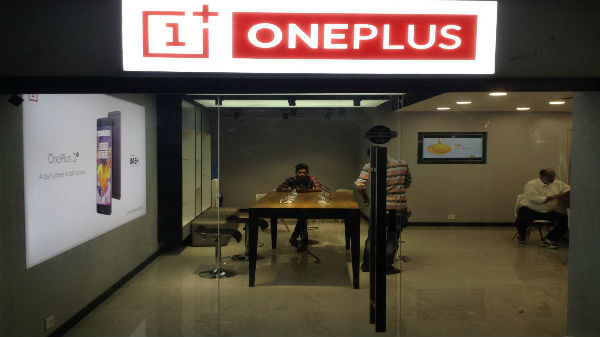 డిజిటల్ - ఫస్ట్ బ్రాండ్ గానే కొనసాగుతాం..