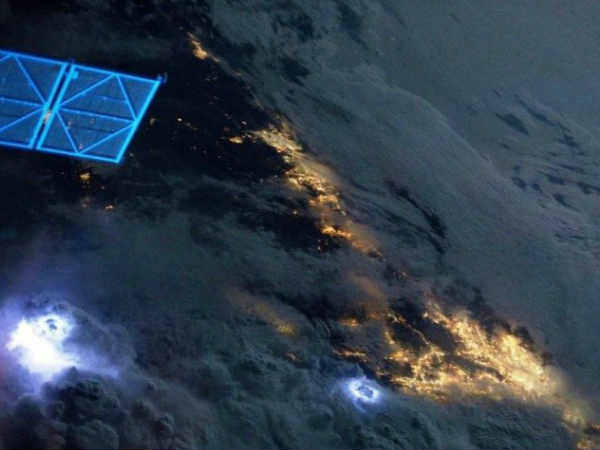 భూమిపై పడిపోయేలా చేసేందుకు ప్రయోగాలు