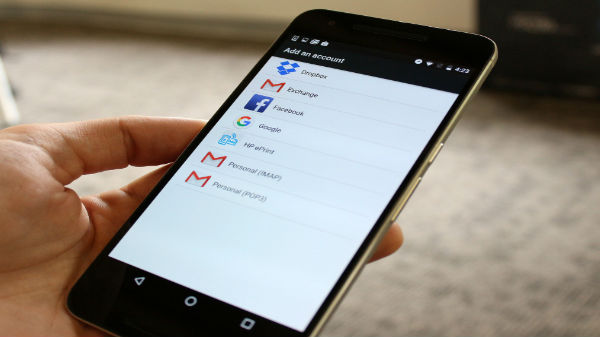 మేనేజ్ చేయాలనుకుంటోన్న అకౌంట్‌ను సెలక్ట్ చేసుకుని..