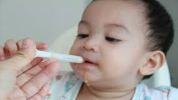 చిన్న పిల్లల మందుల గురించి.... 