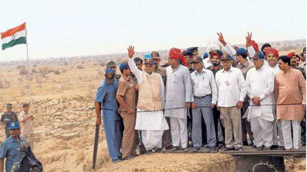 అణుబాంబుల్ని అమర్చిన అనంతరం