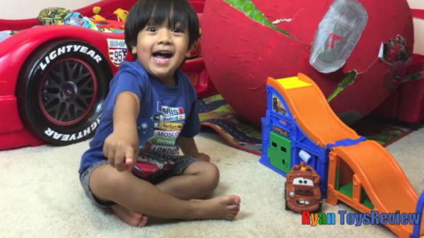  సొంత బ్రాండ్‌ టోయస్‌నే..