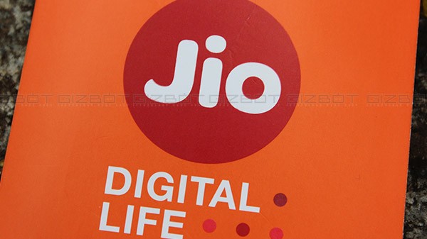 మొబైల్ డేటా మీ అకౌంట్లో జతచేయబడుతుంది....