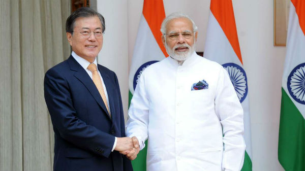 మోడీ-మూన్ జే-ఇన్  సమక్షంలో..