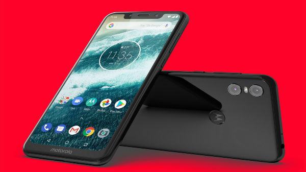 నాట్జ్ డిస్‌ప్లేతో వస్తోన్న మొదటి మోటరోలా ఫోన్...