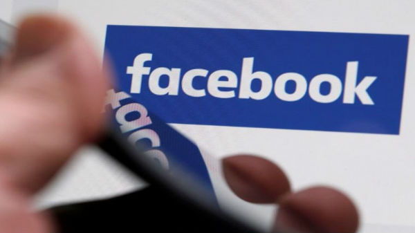 బెస్ట్ 3D షాట్లు పొందడానికి ఫేస్ బుక్ చిట్కాలు...