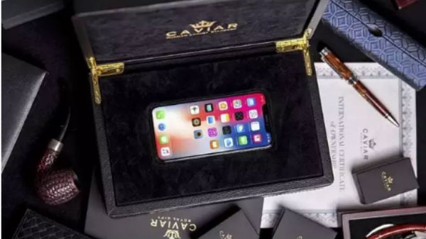 150 గ్రాముల బంగారాన్ని..