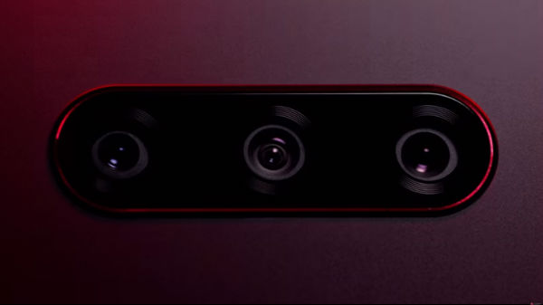 కెమెరా ప్రత్యక ఆకర్షణ....