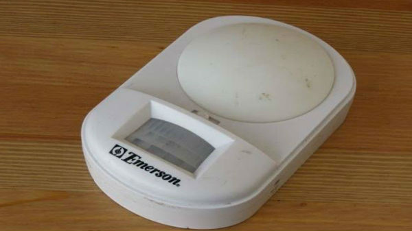 మోషన్ డిటెక్టర్