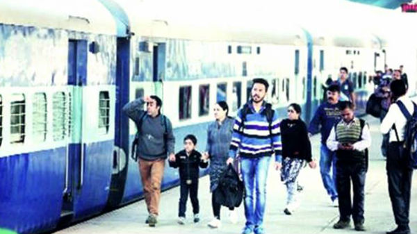 17 ఏళ్ల కంటే తక్కువ వయస్సు గల.... 