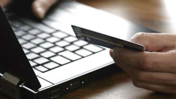 షాపింగ్ సమయంలో... 