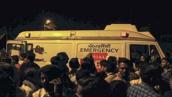 ఈ ఘటనలో దాదాపు 61 మంది.... 