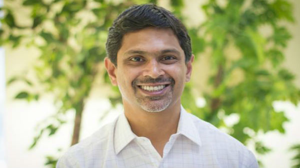 హార్వార్డ్ బిజినెస్ స్కూల్లో చదువుకున్న అభిజిత్ కు ...