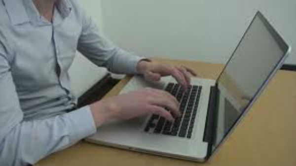 కంప్యూట‌ర్‌పై వీడియో సృష్టి.... 