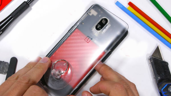 ఒక్కో పార్టటు విడదీస్తూ వెళుతుండగా....