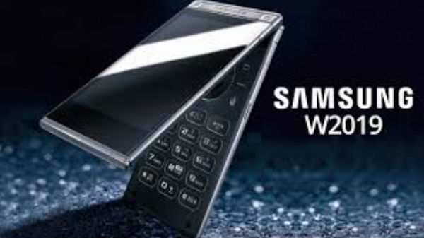 పుల్‌ బాడీ 3డీ గ్లాస్ మెటల్ డిజైన్‌తో...