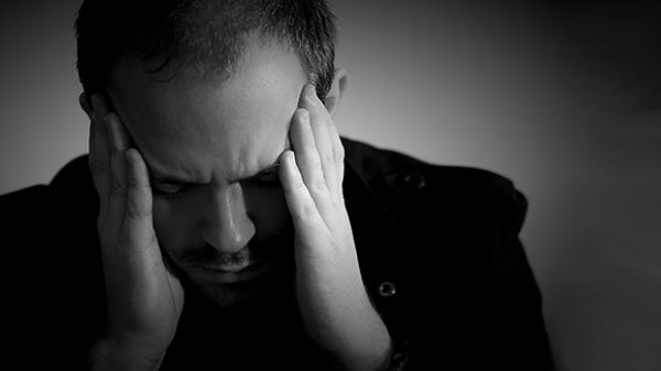 ఆ వ్యక్తికి మతి స్థిమితం లేదని స్పష్టమైంది.... 