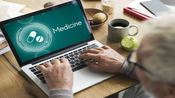 ఆన్ లైన్ లో మెడిసిన్స్ అమ్మడం...