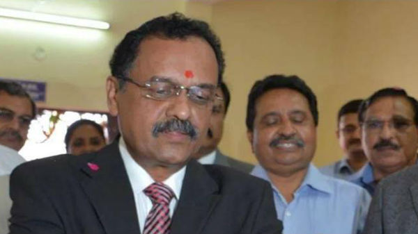 రాజేంద్ర మీనన్, జస్టిస్ వి.కె.రావు...