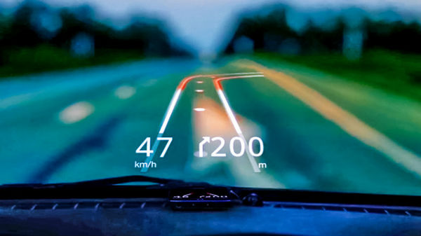 కారులో వెళుతునప్పుడు