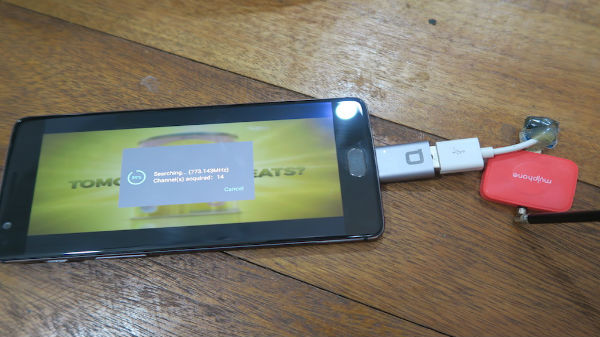 మొబైల్‌ఫోన్లు, డాంగిల్స్‌ ద్వారా అంతర్జాల సేవలు