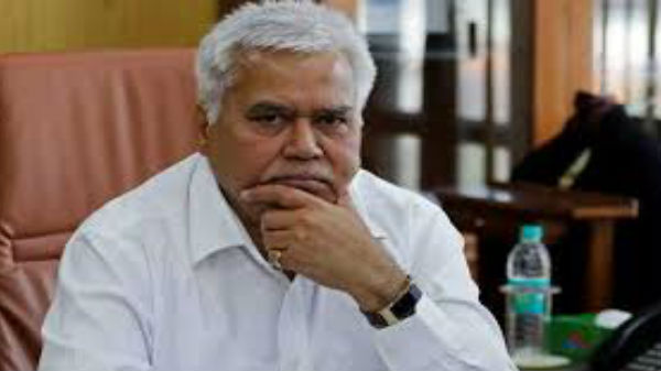  ఈ సమావేశంలోనే ట్రాయ్ ఛైర్మెన్ శర్మ 