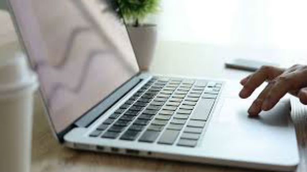 స్మార్ట్‌ఫోన్ లేదా కంప్యూటర్ నుంచి.... 