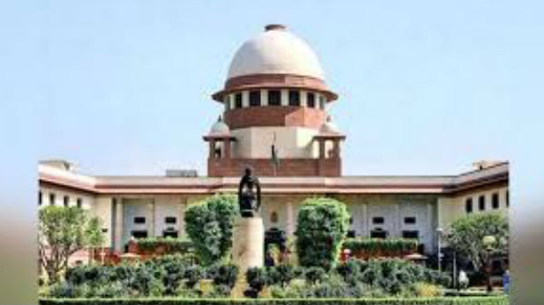 సుప్రీం నోటీసులు