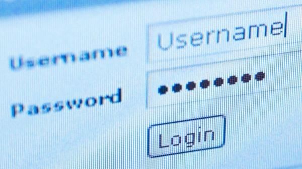 పాస్‌వర్డ్‌ను బయటకు పొక్కకుండా