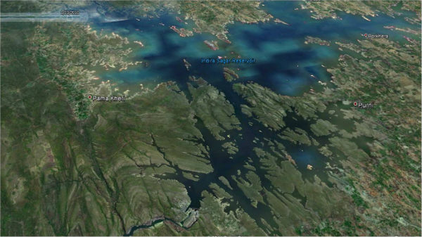 నర్మదా నది తీరంలో