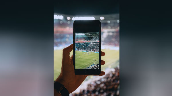 ఐ గ్లాస్