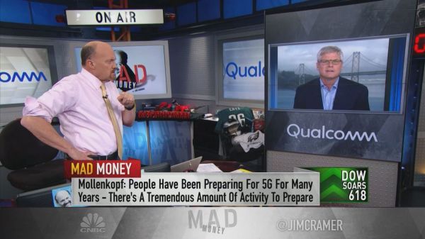 ఆపిల్ క్వాల్కామ్ పై దావా