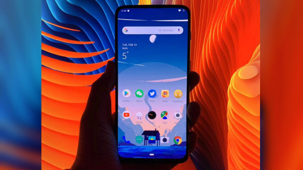 more oneplus 7 case renders surface notchless display and pop up camera in tow
