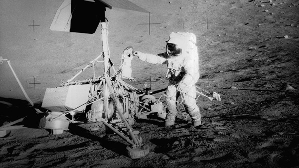 చిత్రాలను విశ్లేషించగా