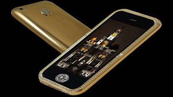 8.IPhone 3G Kings button: