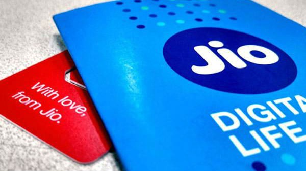 జియో ధరలు పెంచే అవకాశాలు