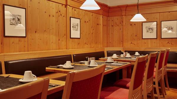 రెస్టారెంట్లలో ఉండే ముఖ్యమైన మెనూ అంశాలను