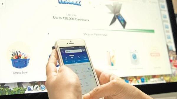 వందల కొద్దీ విక్రేతలను