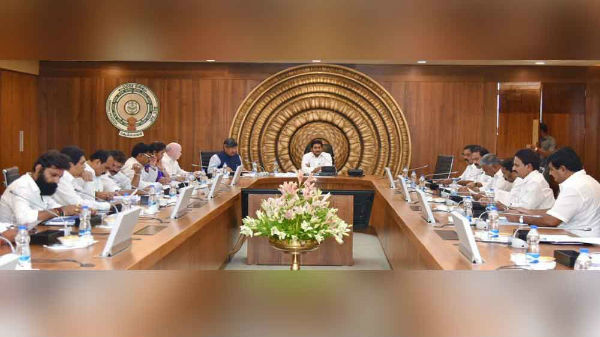  2 లక్షల మంది వాలంటీర్లు