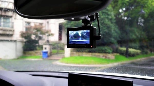  ఫీచర్లు చూస్తే..