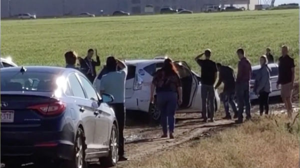 చుట్టూ పొలాలు 