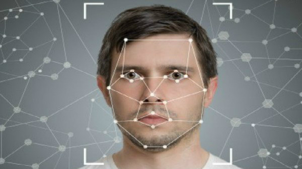 Google Paying Users on Street $5 for Their Face Data