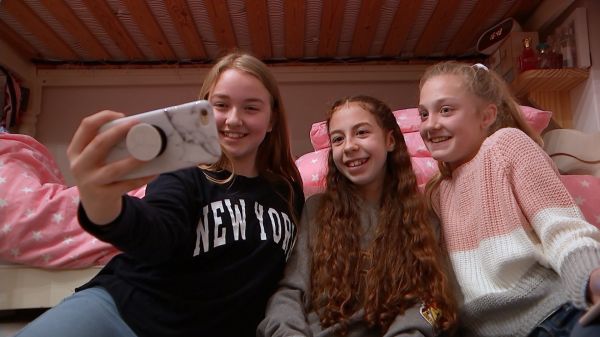  పదమూడేళ్ల లోపు చిన్నారుల..