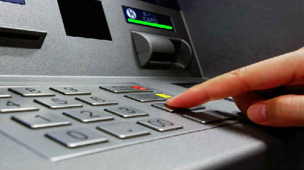 ప్రస్తుతం కొంతమంది ఖాతాదారులకు మాత్రమే