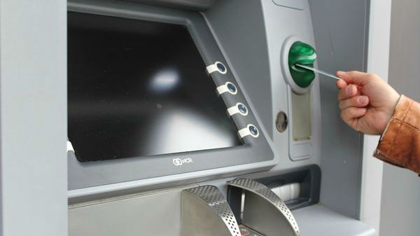 ATMs might soon place 6-12 hour gap between cash withdrawals 