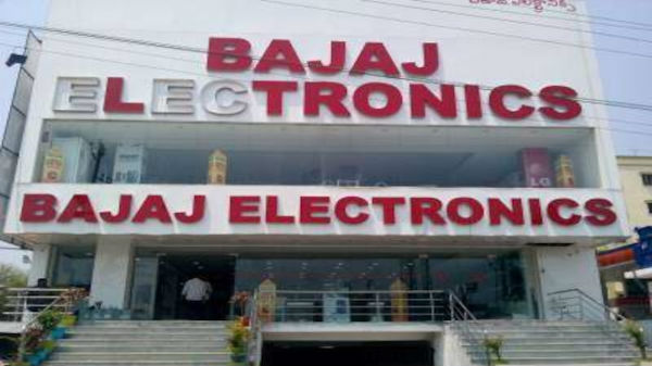 బజాజ్‌ ఎలక్ట్రానిక్స్‌తో భాగస్వామ్యం: