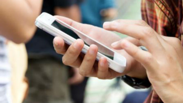 People Are Texting Their Number Neighbours With Hilarious Results