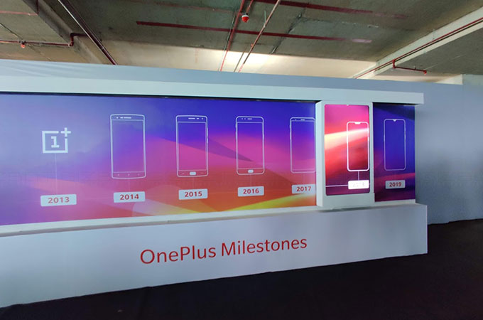 మొబైల్స్ మనుఫ్యాక్చరింగ్ సెంటర్